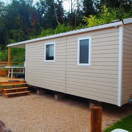 Campsite Paris-est 4*