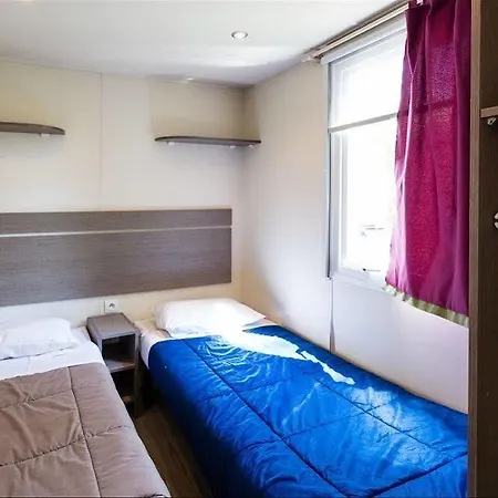 Paris-est Кемпинг 4*