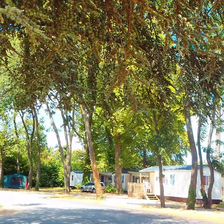 Paris-est Campsite 4*