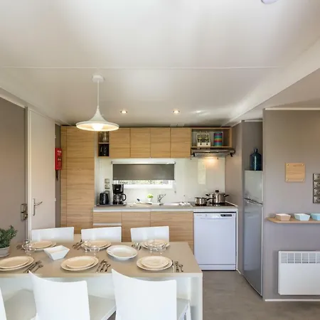 Campsite Paris-est 4*
