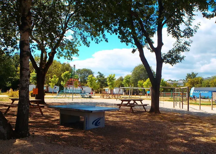 캠프장 캠핑 파리-에스트 샹피니 쉬르 마른