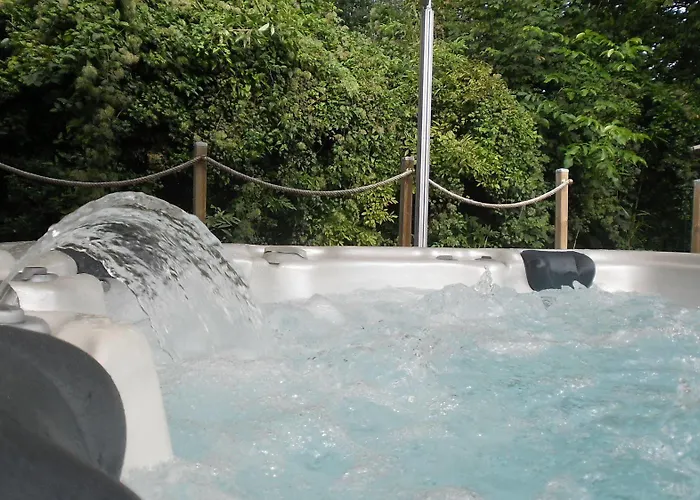 캠핑 파리-에스트 캠프장 샹피니 쉬르 마른